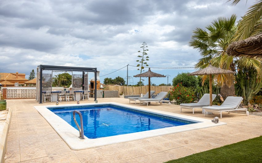 Revente - Country House -
Albatera