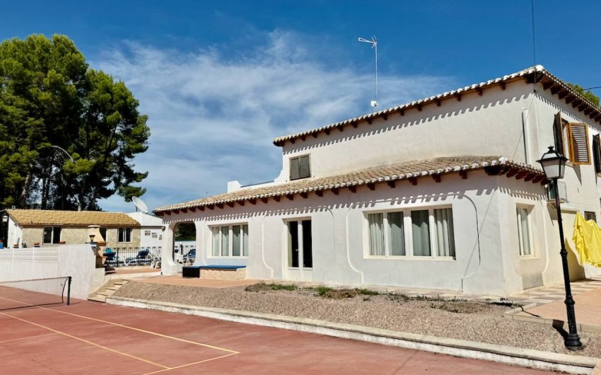 Revente - Country House -
Castalla