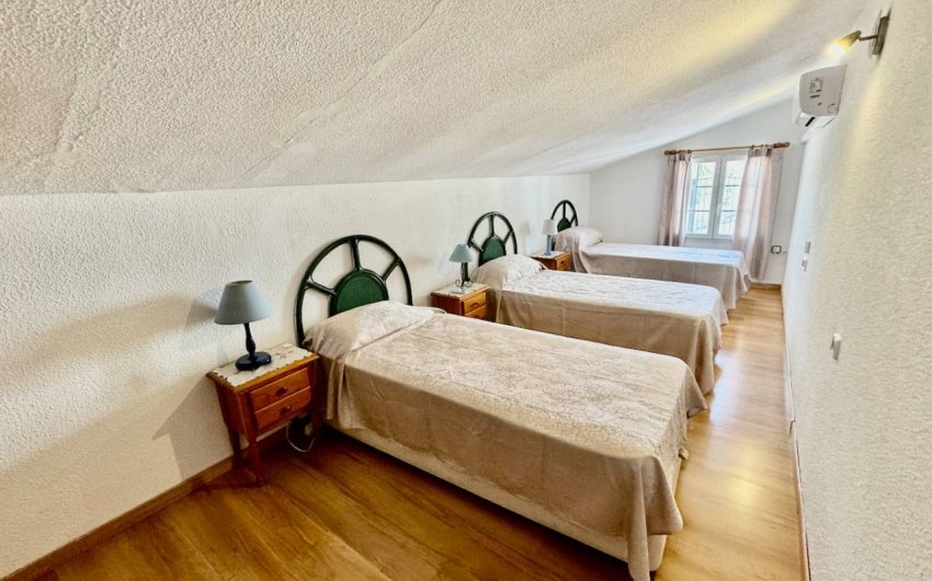 Revente - Country House -
Castalla