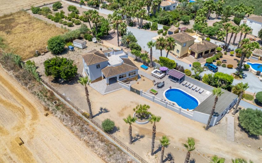 Revente - Country House -
Catral