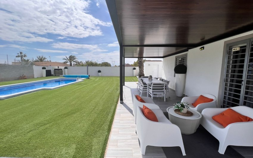 Revente - Country House -
Elche - La Marina