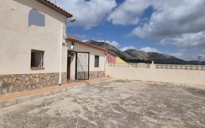Revente - Country House -
Hondón de las Nieves - Inland