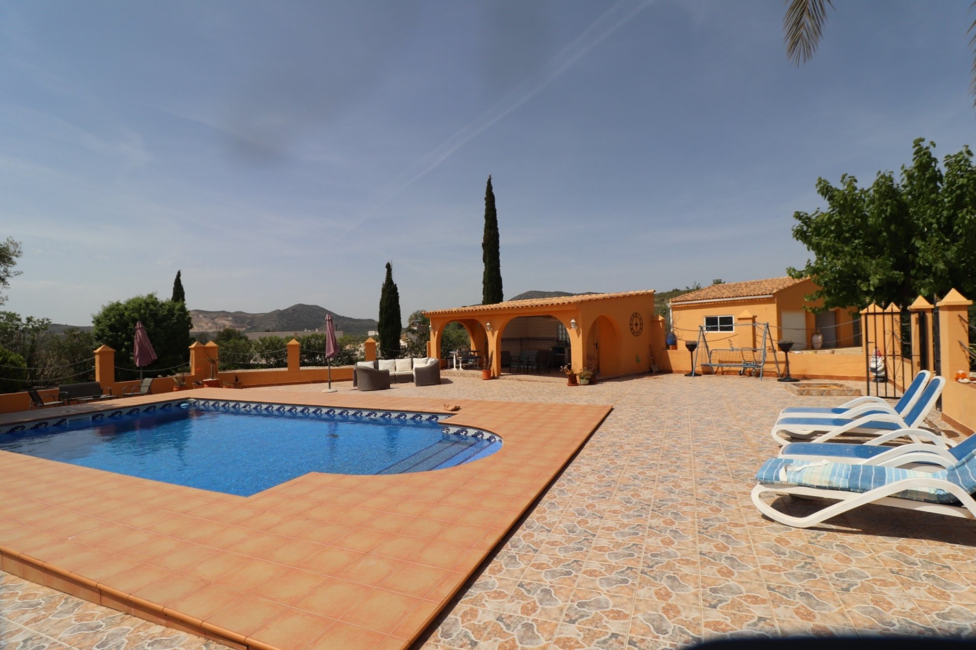 Revente - Country House -
Hondón de las Nieves - LA CANALOSA