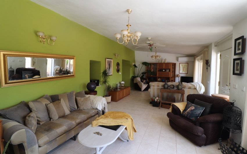 Revente - Country House -
Hondón de las Nieves - LA CANALOSA