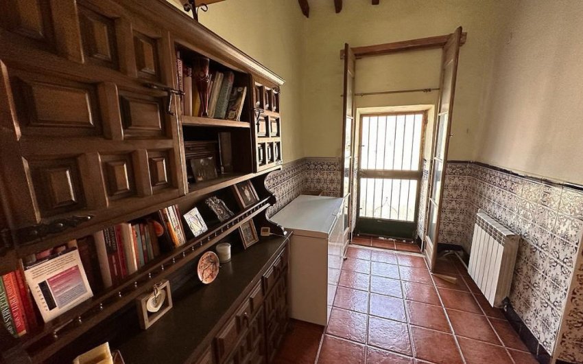 Revente - Country House -
Pinoso