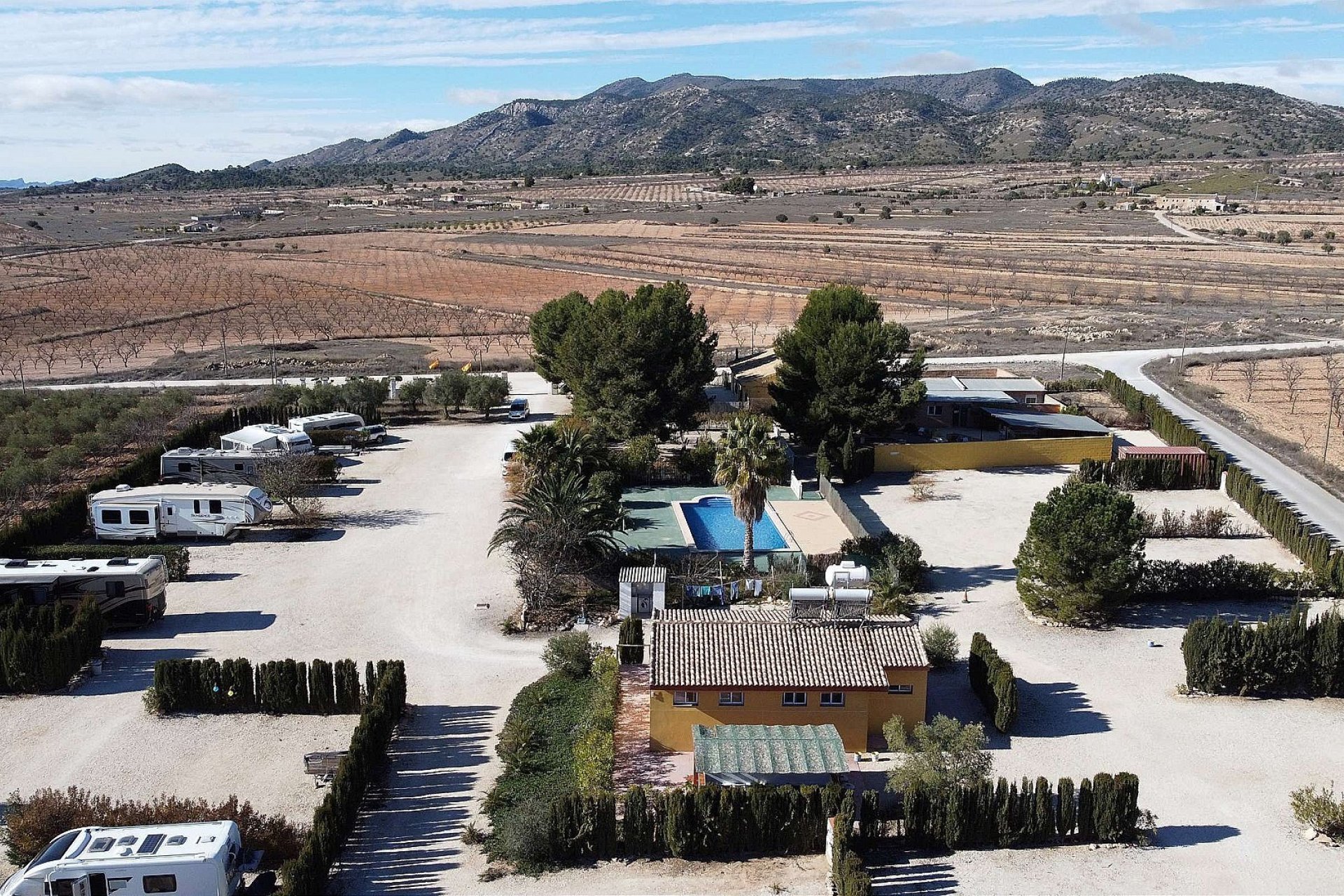 Revente - Country House -
Pinoso