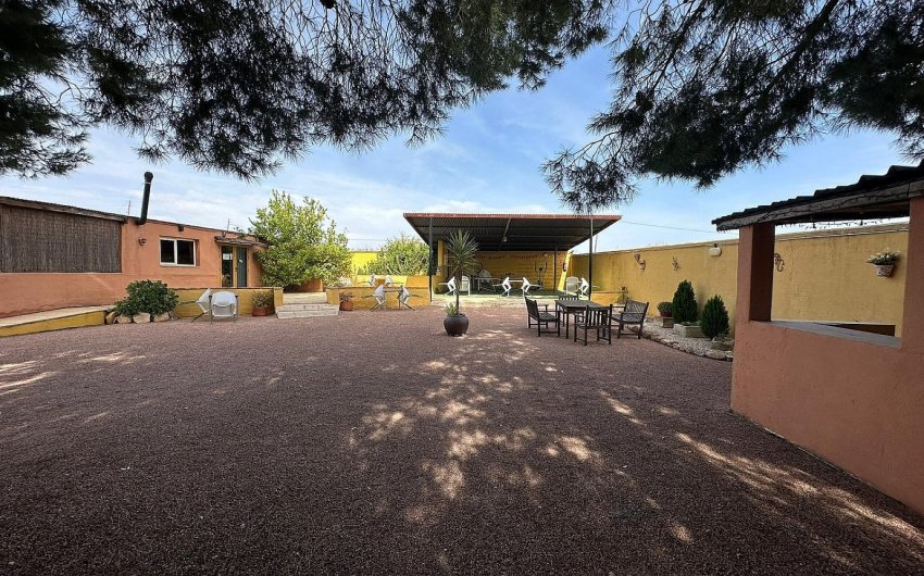 Revente - Country House -
Pinoso