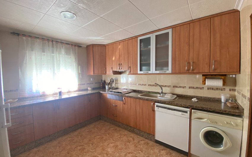 Revente - Country House -
Sax