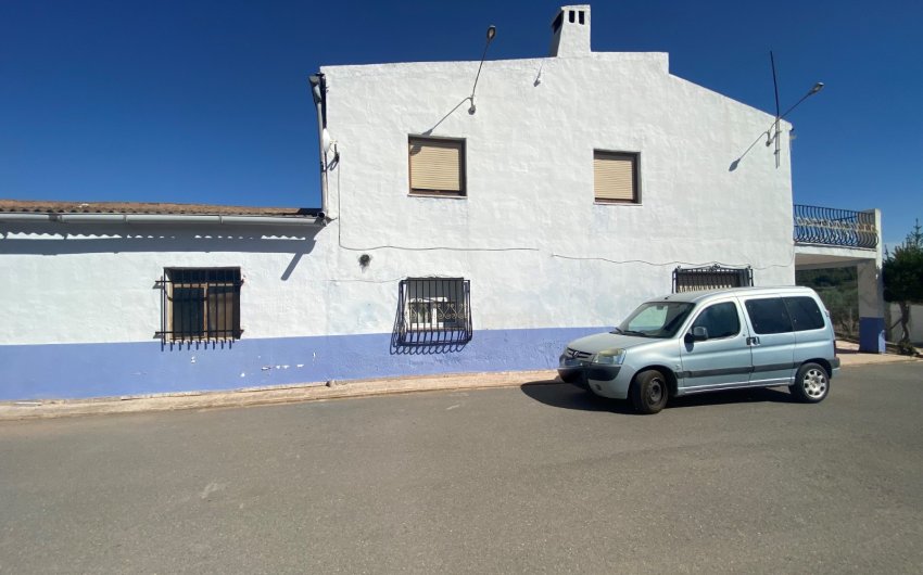 Revente - Country House -
Sax