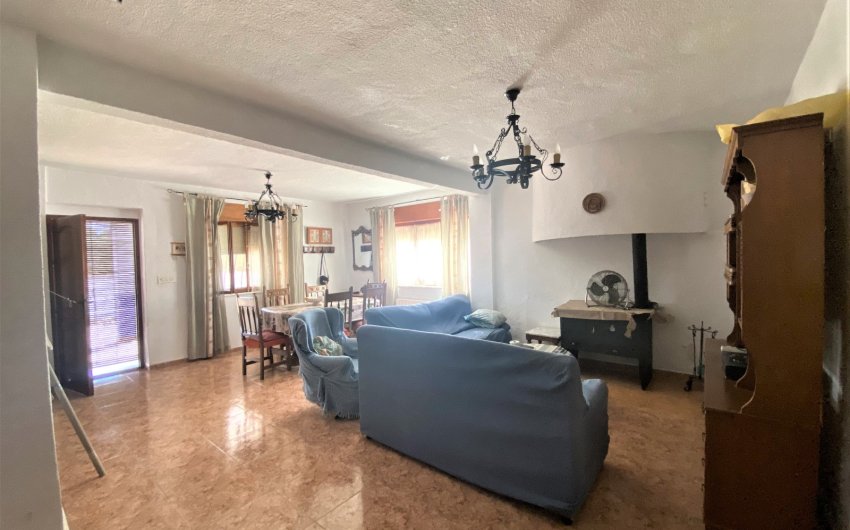 Revente - Country House -
Sax