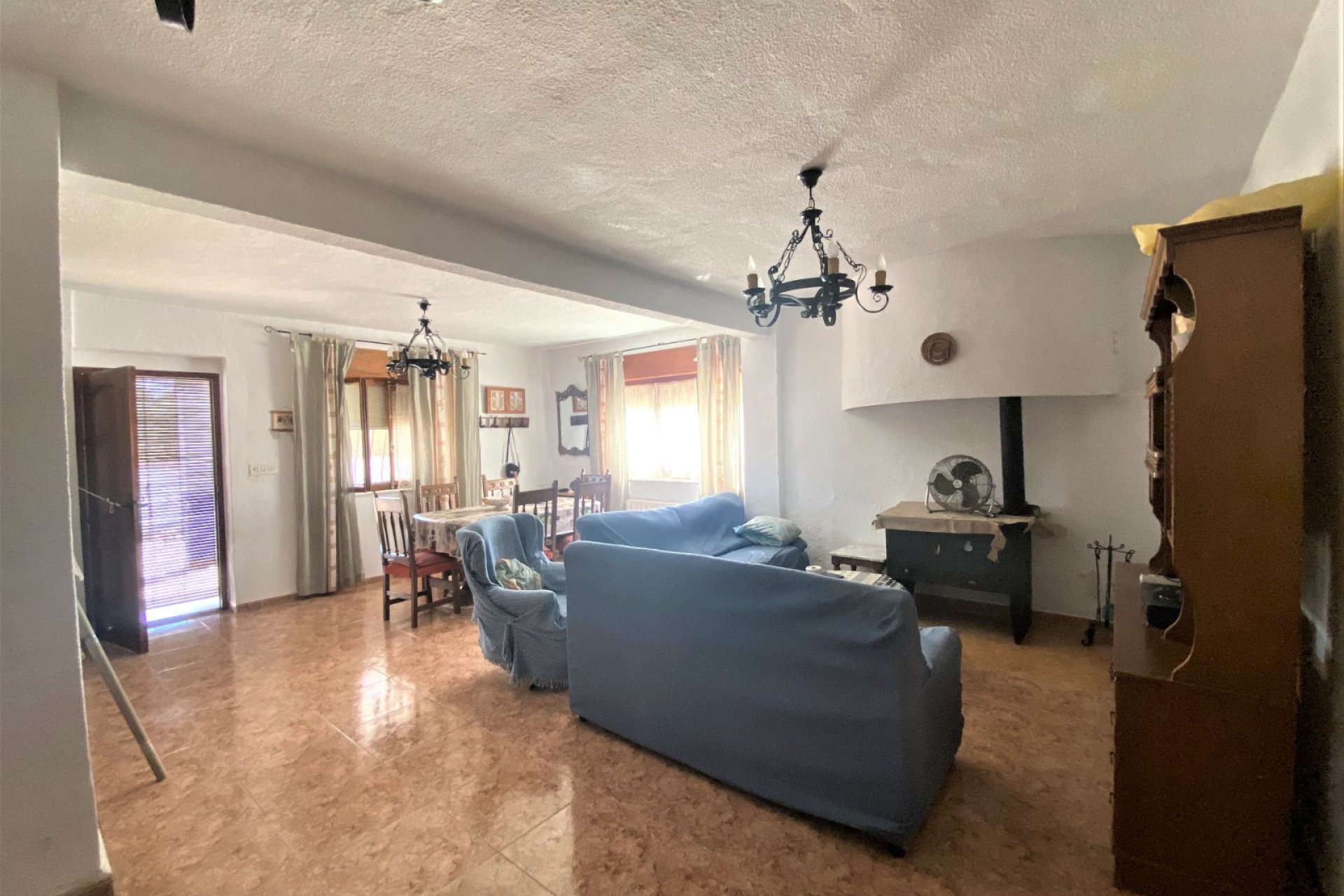 Revente - Country House -
Sax