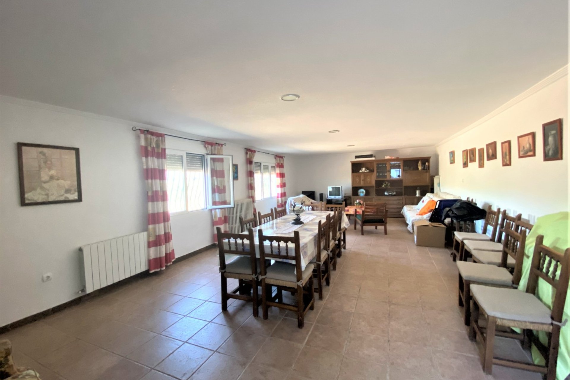 Revente - Country House -
Sax