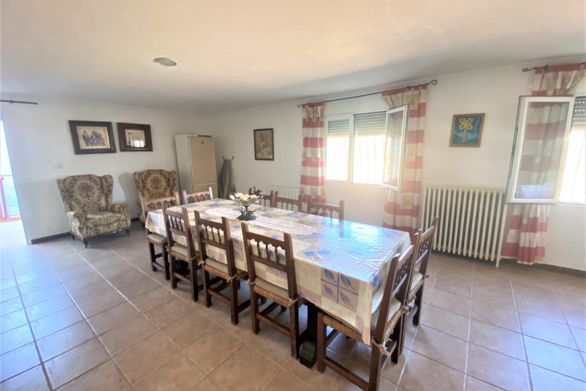 Revente - Country House -
Sax