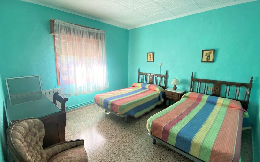 Revente - Country House -
Sax