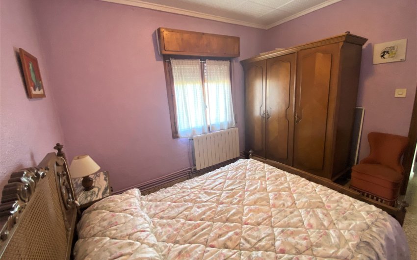 Revente - Country House -
Sax