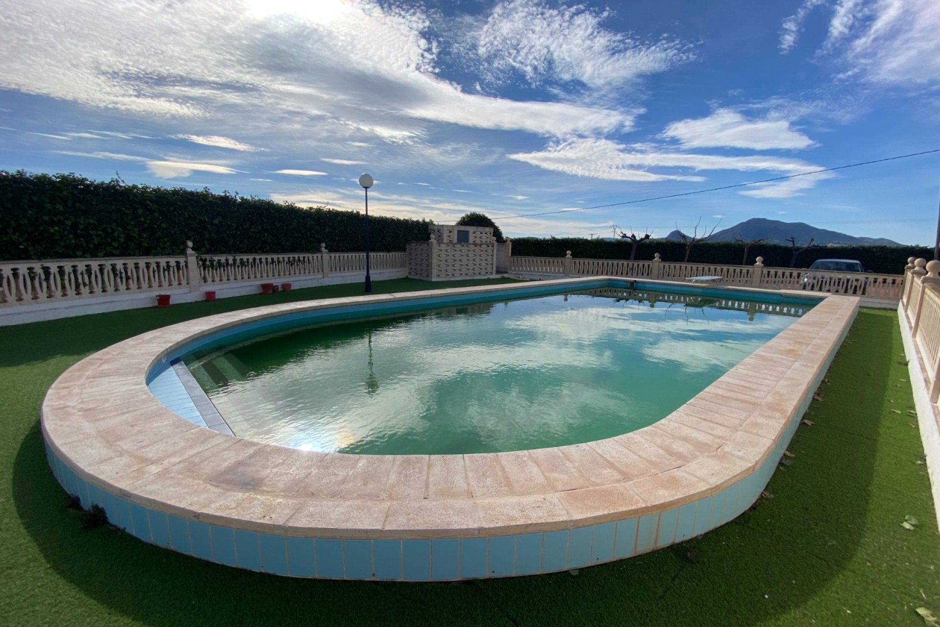 Revente - Country House -
Sax