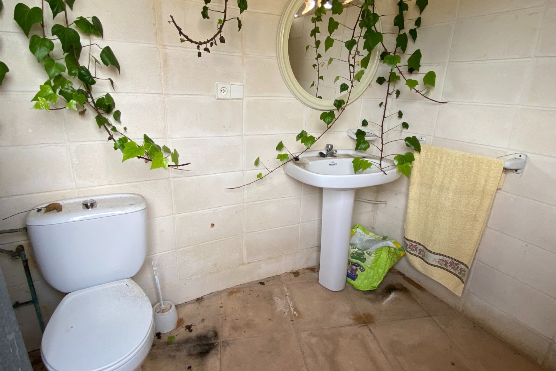 Revente - Country House -
Sax