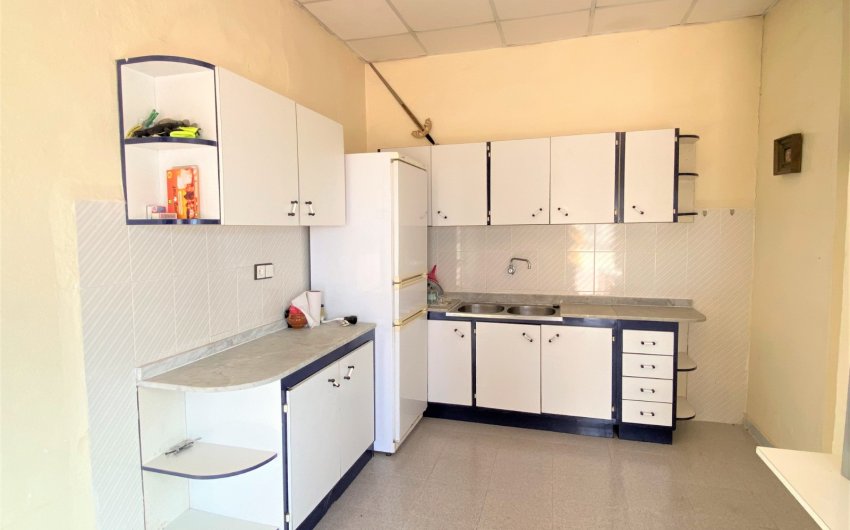 Revente - Country House -
Sax