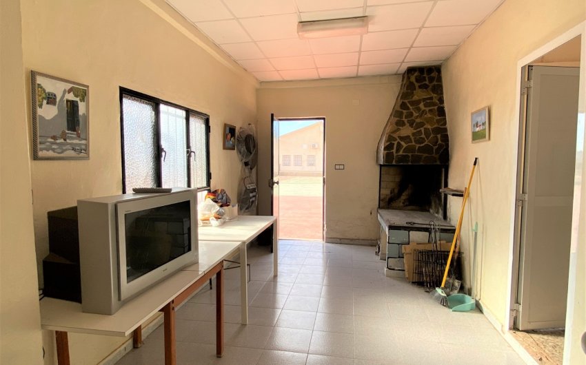 Revente - Country House -
Sax