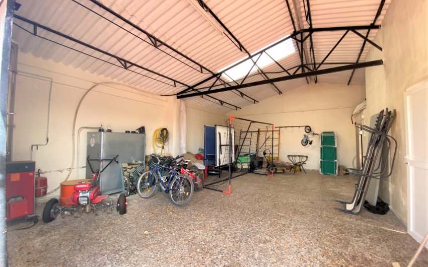 Revente - Country House -
Sax