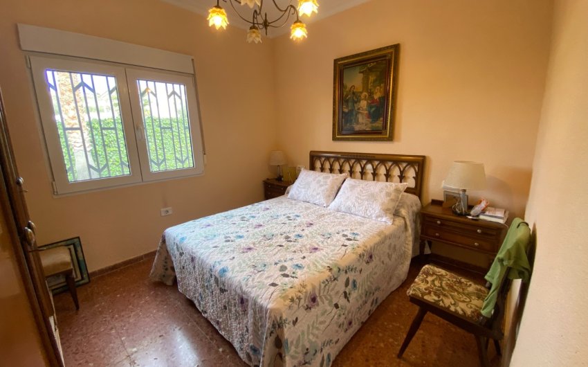 Revente - Country House -
Sax