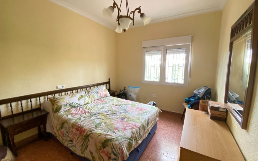 Revente - Country House -
Sax