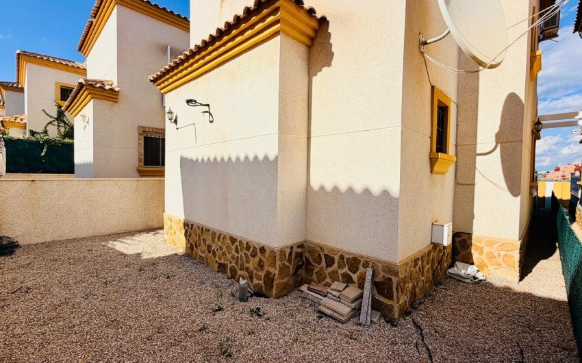 Revente - Detached Villa -
Los Montesinos - La Herrada