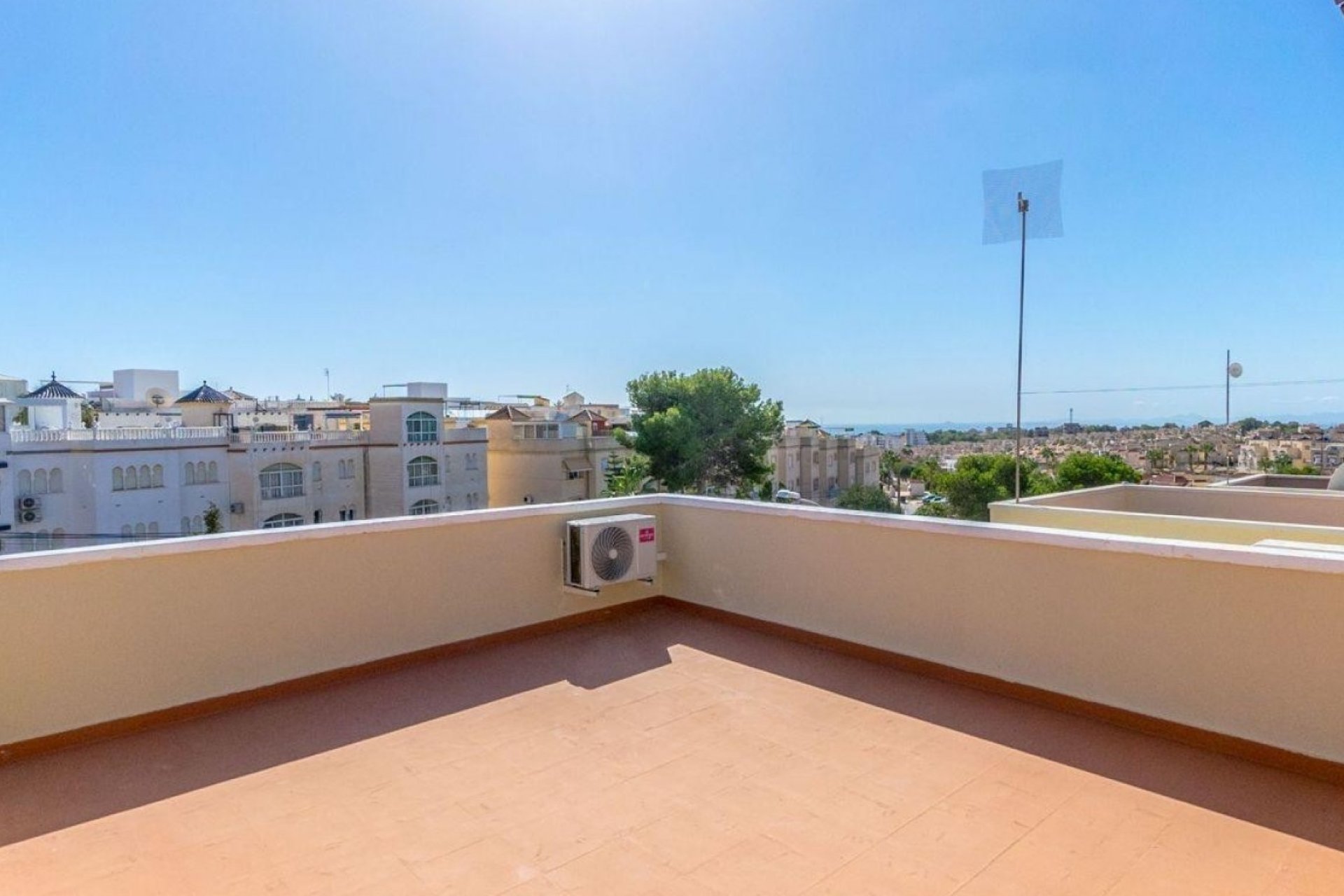 Revente - Detached Villa -
Orihuela Costa - Villamartín