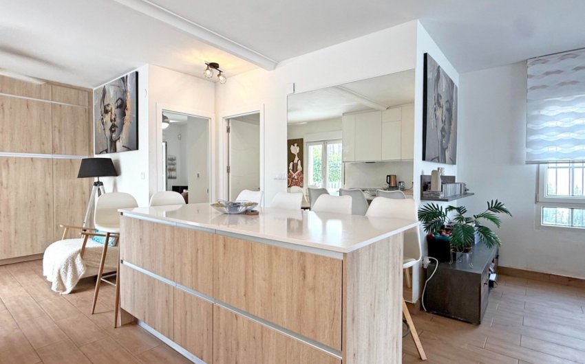 Revente - Detached Villa -
Orihuela Costa - Villamartín