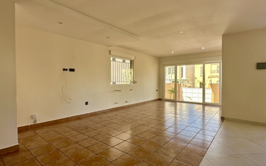 Revente - Detached Villa -
Orihuela Costa - Villamartín