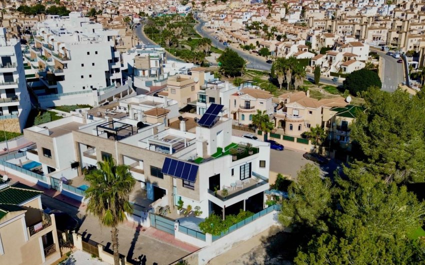 Revente - Detached Villa -
Orihuela Costa - Villamartín