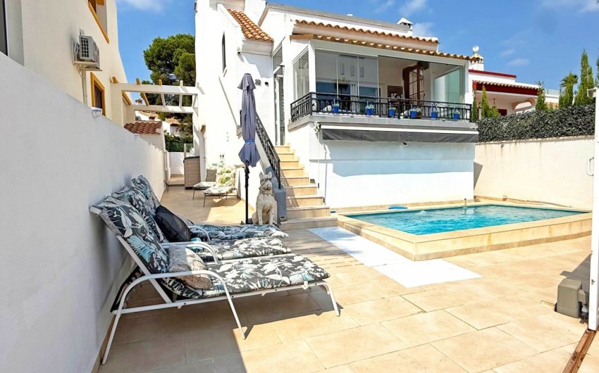 Revente - Detached Villa -
Orihuela Costa - Villamartín