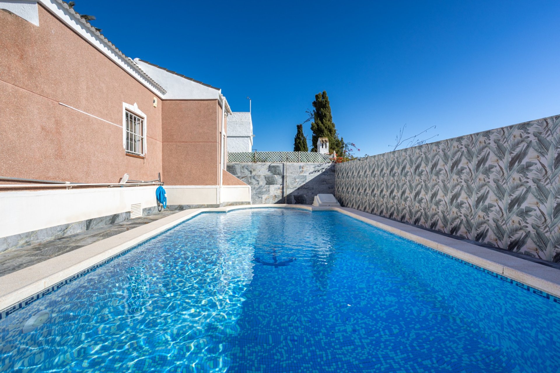 Revente - Detached Villa -
Torrevieja - Urbanización San Luis