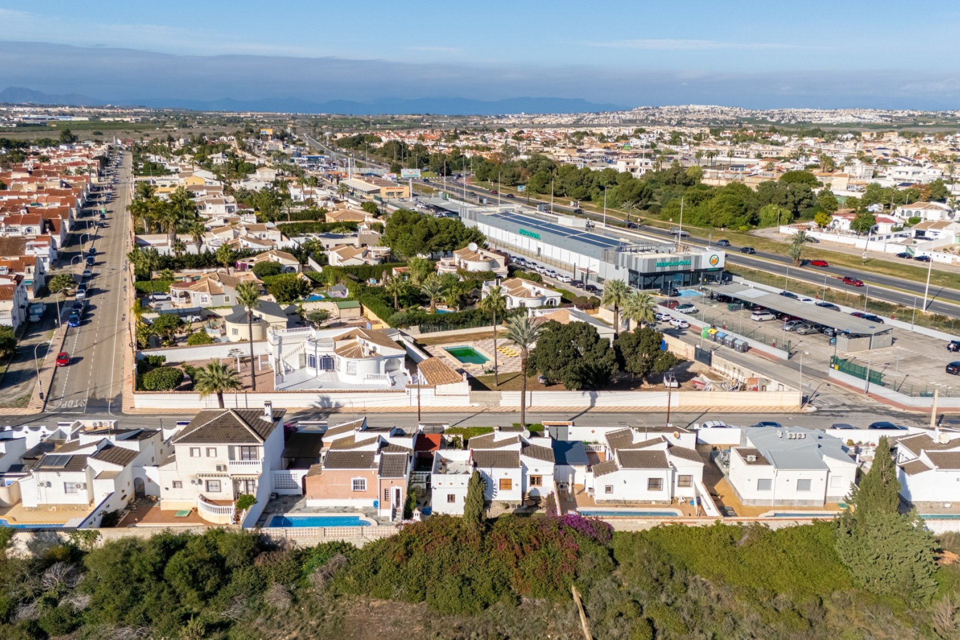 Revente - Detached Villa -
Torrevieja - Urbanización San Luis
