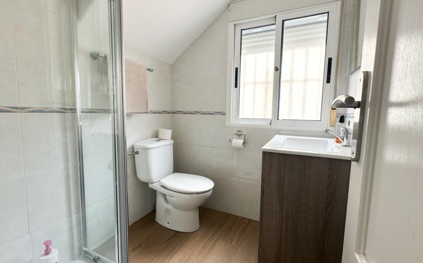 Revente - Duplex -
San Miguel de Salinas - Las Filipinas