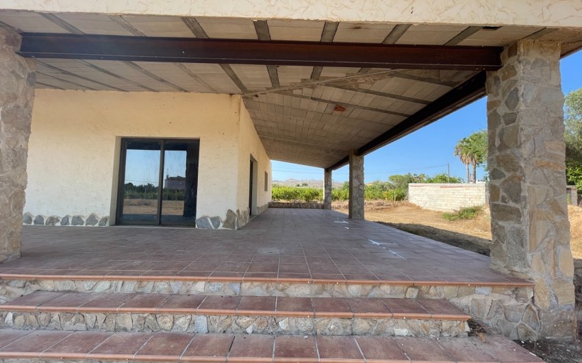 Revente - Finca / Country Property -
Elche - Matola