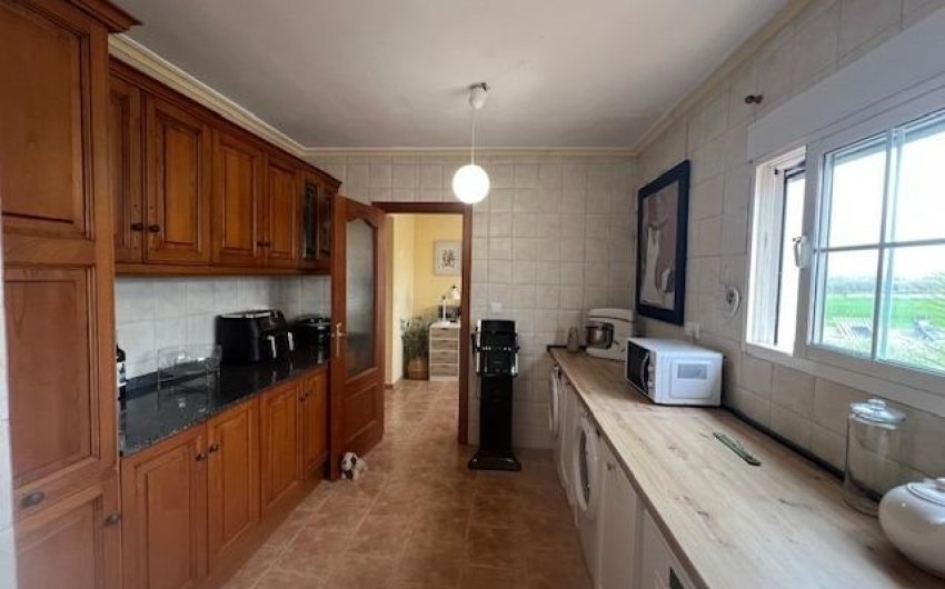 Revente - Finca -
Dolores - Comunidad Valenciana