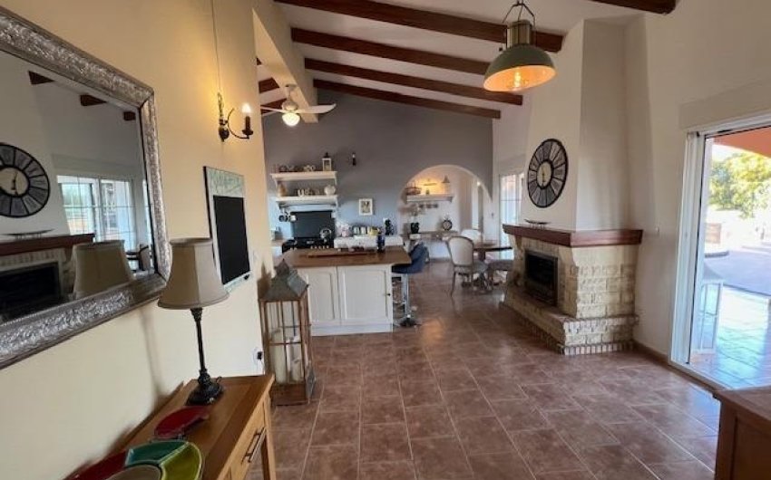 Revente - Finca -
Dolores - Comunidad Valenciana