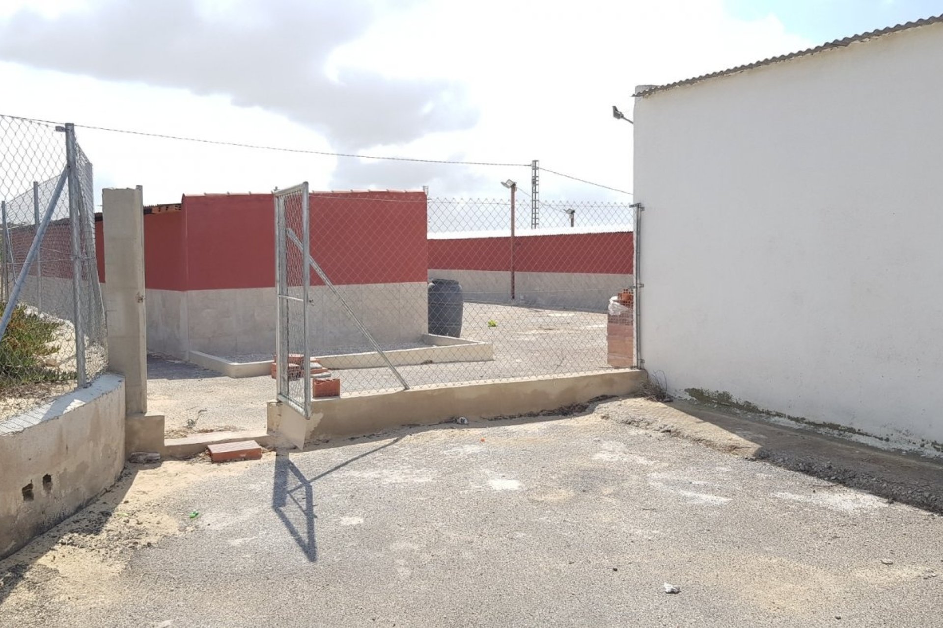 Revente - Finca -
Los Montesinos