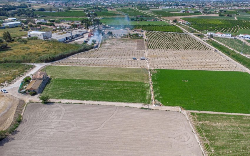 Revente - Finca -
Orihuela - Desamparados-hurchillo-torremendo