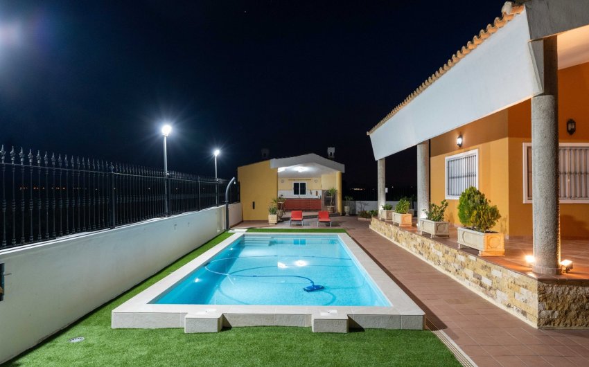 Revente - Finca -
Orihuela - Inland