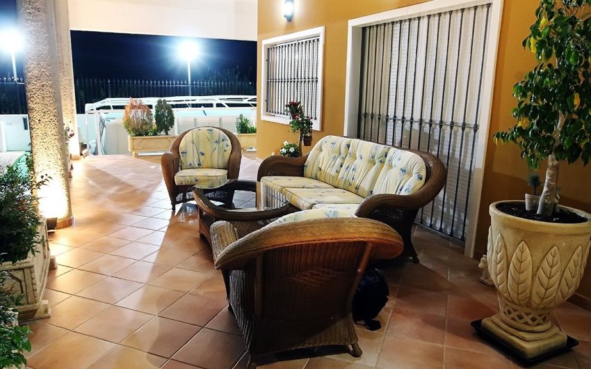 Revente - Finca -
Orihuela - Inland