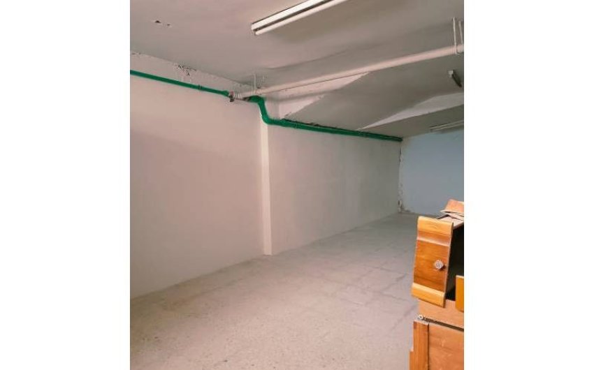 Revente - Garage -
Villajoyosa - town