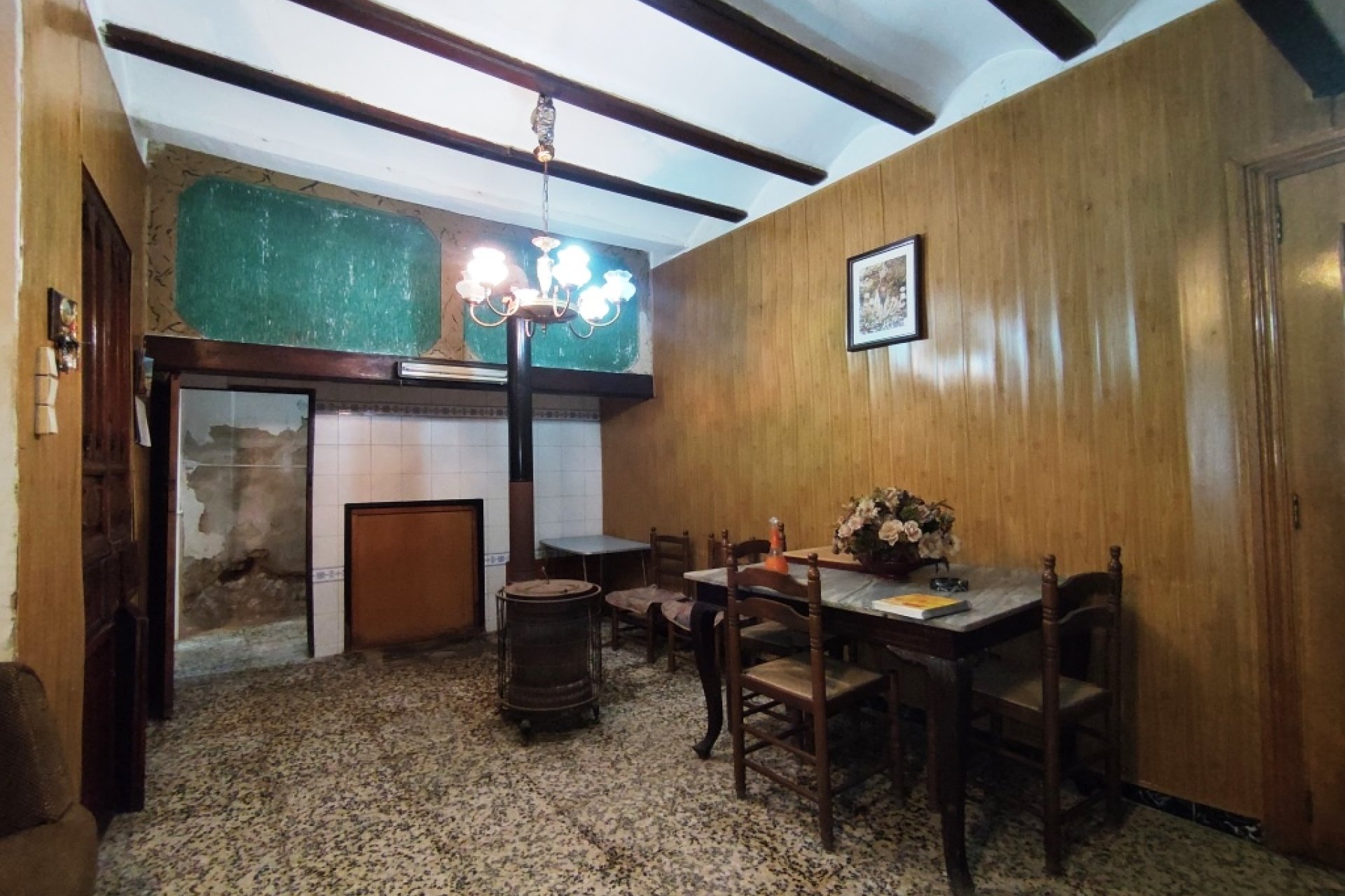 Revente - Maison de ville -
Agres - town