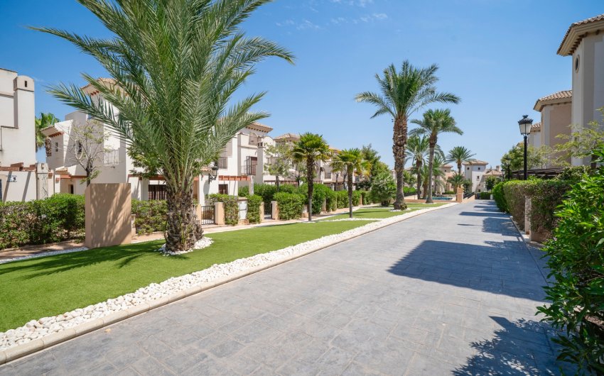 Revente - Maison de ville -
Algorfa