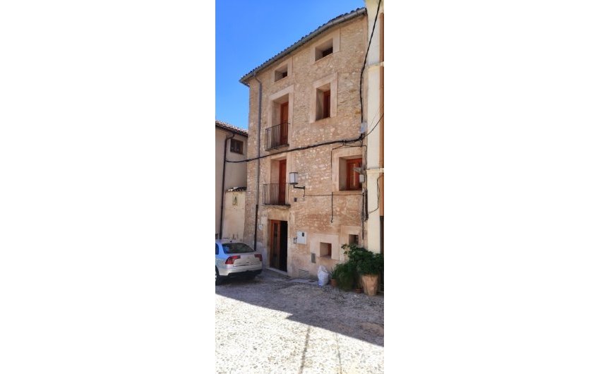 Revente - Maison de ville -
Bocairent