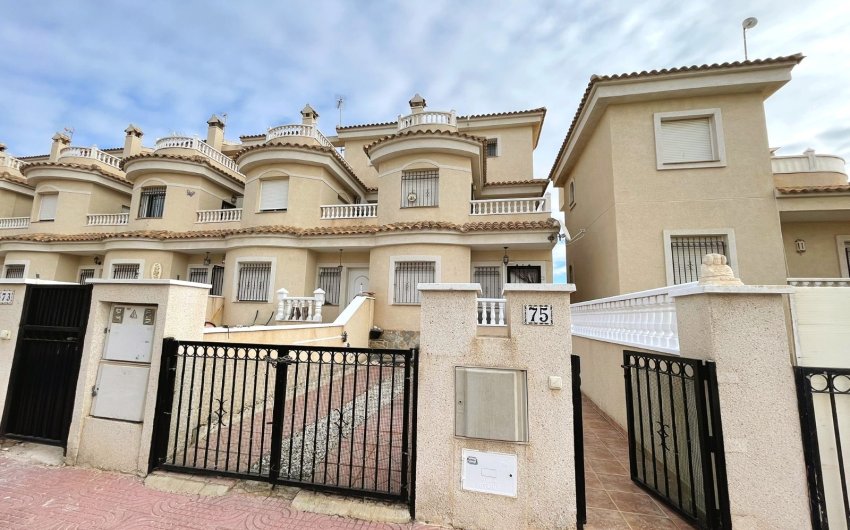 Revente - Maison de ville -
Ciudad Quesada - Lo Marabú