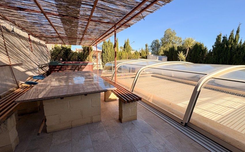 Revente - Maison de ville -
Crevillente