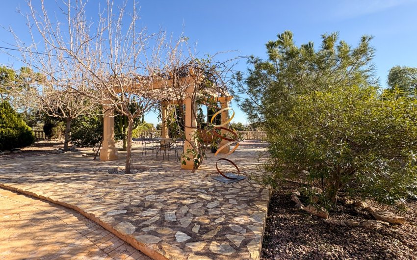 Revente - Maison de ville -
Crevillente