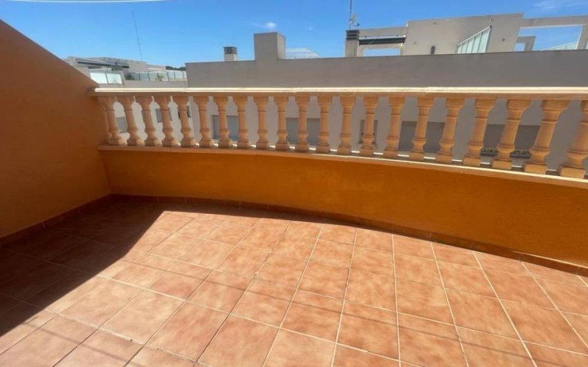 Revente - Maison de ville -
Guardamar del Segura - Urbanizaciones